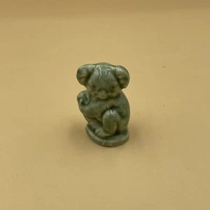 WADE WHIMSIE LIGHT GREEN KOALA COLOURWAY - Picture 1 of 3