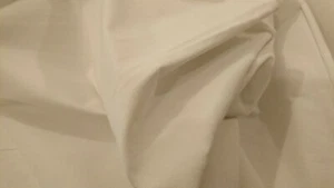 100% Pure Cotton Curtain Lining Calico WHITE Fabric Extra Wide 83" (210cm) 6mts - Picture 1 of 3