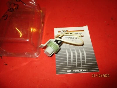 CHEVROLET-GMC-BUICK-PONTIAC--GM--OIL PRESSURE SWITCH  SOCKET  PIGTAIL - Image 1 of 2