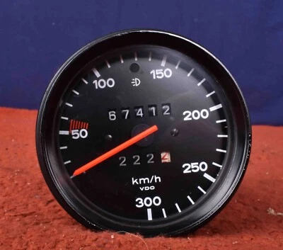 Velocímetro velocímetro Porsche 911 1974 Carrera fila MFI RSR 300 km/h 11-73 VDO RS Foto 1 de 4