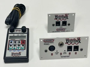 DIGITRAX DT 100 Controller + 2 Loconet universal Panels - Imagen 1 de 7