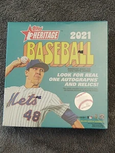 Topps Heritage WalMart Exclusive Mega Box Topps Chrome Blue Sparkle - Bild 1 von 2