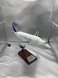 Hogan B747LCF Boeing Dreamlifter Model Wood Base Scale 1:400 Diecast - Picture 1 of 8