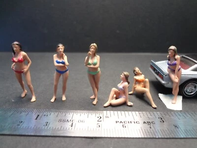 1: 64 比例比基尼女孩海滩日人偶套装迪奥拉玛配件 1: 64 — 第 1/4 张图片