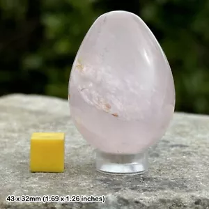 Rose quartz egg - a tender and exquisite gemstone, embodying the gentle and - Picture 1 of 1