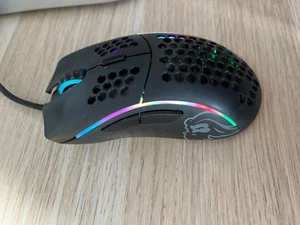 Glorious Gaming Model D Mouse gaming wired cavo 68g, a nido d'ape, RGB pc - Afbeelding 1 van 3