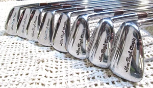 Wilson LAURA BAUGH CLASSIC (3 - PW) 8 Pc Iron Set RH ~ Ladies Flex Steel Shafts - Picture 1 of 8