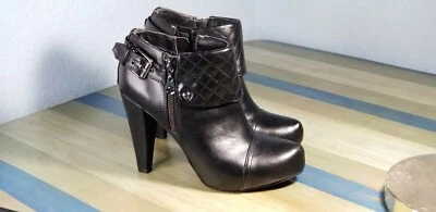 G By Guess  Ankle  Women's slip on  boots size 7M - Image 1 of 4