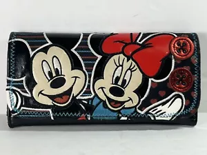 Portafoglio porta assegni Loungefly Topolino e Minnie Mouse - Foto 1 di 9