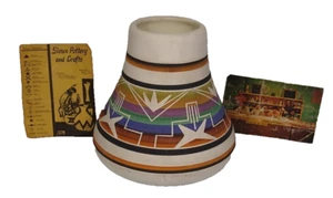 Sioux Pottery & Crafts South Dakota Signed Indian artisan FLAW Dirty Stains USA - Picture 1 of 24