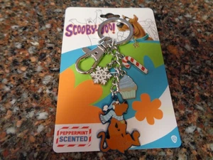 Scooby-Doo! Winter Peppermint Scented Charm Keychain Metal Clasp Holiday NWT - Picture 1 of 5