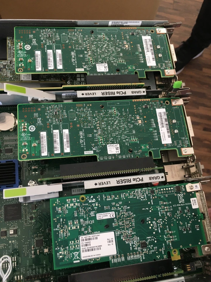 Oracle Sun 7085208 8-Port 12Gbps SAS-3 HBA (External) - Image 1 of 1