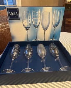 Mikasa Cheers Clear Mix Set of 4 Etched Glass Glasses Fluted Champagne in box - Picture 1 of 10