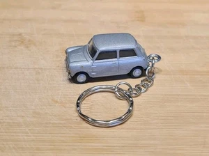 1/72 DIECAST MODEL MINI COOPER CAR KEYCHAIN KEYRING - Picture 1 of 4