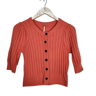 Suéter feminino FREE PEOPLE extra pequeno laranja Sloane botão com nervuras cardigã puff - Imagem 1 de 4