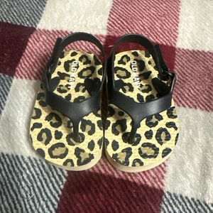 Girl's Old Navy Cheetah Flips Flops Sandals Size 6-12m Toddler NEW Without Tags - Picture 1 of 6