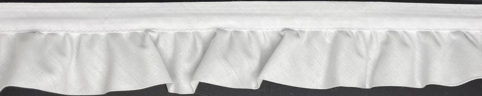 Borde de tela de polialgodón plisado blanco de 2" 6 yardas Foto 1 de 1