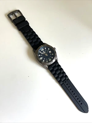 Reloj Hombre Relic ZR11924 Banda Goma Negra FUNCIONA 165 Pies Resistente al Agua Foto 1 de 4