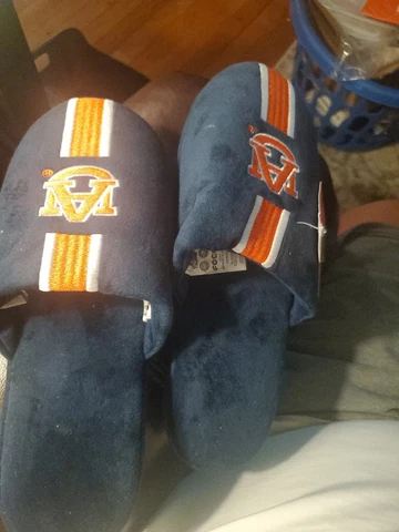 AUBURN UNIVERSITY-NCAA MENS MEMORY FOAM SLIDES/SLIPPERS SIZE M 9-10 NWT- By FOCO Cover