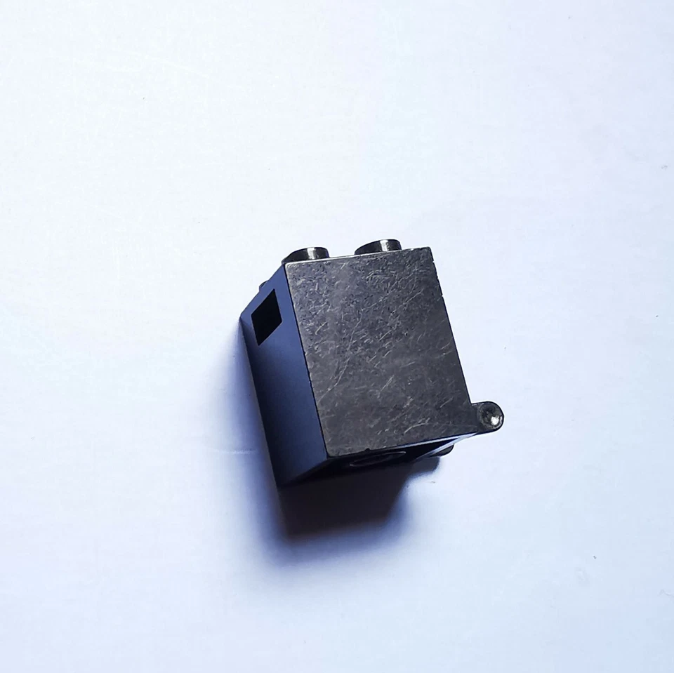 Lego 6138634 4143247 4345 Black Container Box 2x2x2 - Immagine 1 di 1