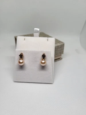 Pendientes LeVian de perlas de agua dulce con diamantes blancos y chocolate poste de oro rosa de 14K Foto 1 de 4