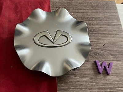 #W 1) Infiniti EX35 2013 EX37 14-16 QX50 2008-2012 OEM tapa central 40315 1BB2A Foto 1 de 4