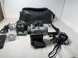 SONY DCR-PC100 Digital Handycam Camcorder miniDV Video Camera Recorder - Picture 1 of 19
