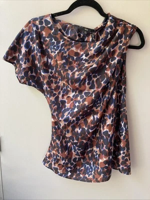 HUGO BOSS No Sleeves Animal print Asymmetrical Twist Neck/Sleeve Small NWT Slend - Image 1 of 4