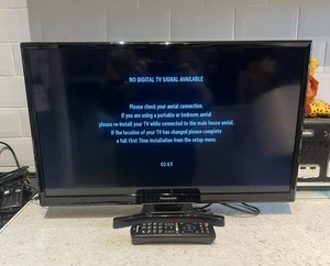 Panasonic TX24E302B 24-inch LED TV 720p HD Ready with Remote - Picture 1 of 8