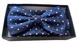 Pajarita con bolsillo cuadrado para hombre color: azul marino. (Amarino/Dorado/Negro Damas Nuevas) - Imagen 1 de 4