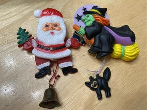 Lot 2 Vtg Pull String Mechanical Pins Witch Cat Santa Halloween Christmas - Picture 1 of 10