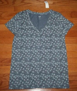 NEW NWT Womens GAP V-Neck T-Shirt FAVORITE TEE Blue Floral Print $19 *7B - Picture 1 of 6