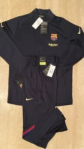 Nike Dri Fit Barcelona Herren Fußball Full Trainingsanzug Größe Medium Neu mit Etikett - Bild 1 von 6