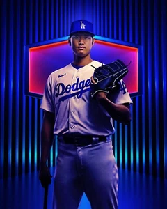 Foto de béisbol Shohei Ohtani Media Day Los Angeles Dodgers 8x10 MLB - Imagen 1 de 1