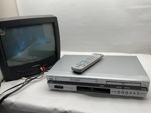JVC HR-XVC27U DVD VCR Cassette Tape Combo - Tested, Works - Remote Included - Picture 1 of 12