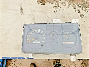 2005 TO 2007 ISUZU NPR W4500 W5500 6.0 GAS DASH GAUGE CLUSTER TESTED GOOD - Picture 1 of 4