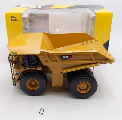Norscot 55206 1:50 Caterpillar 797F Mining Truck Assembled/Box - Image 1 of 4