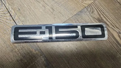 Ford 2006-2014 furgoneta E-150 emblema puerta trasera 9C2Z-1542528-A OEM Foto 1 de 4
