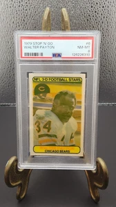 Scheda calcio 3D 1979 Stop N Go #6 WALTER PAYTON - PSA 8 appena classificata - RARA - Foto 1 di 2