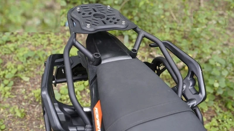 Toprack con amortiguador de vibraciones apto para KTM 125 ENDURO R (2025) Foto 1 de 4