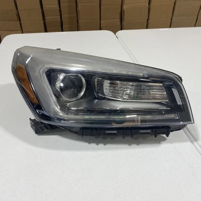 GMC Acadia 2013-2016 faro halógeno lateral del pasajero derecho con LED OEM Foto 1 de 4