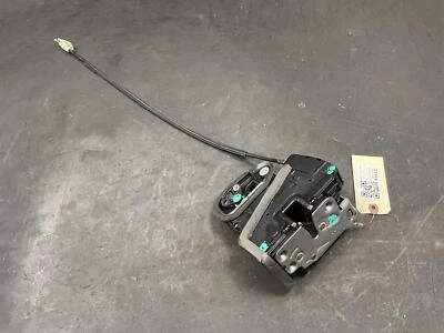 Front Left Door Lock Latch 2020 GMC Acadia 13533684 2017 2018 2019 2021 - 2023 - Image 1 of 4