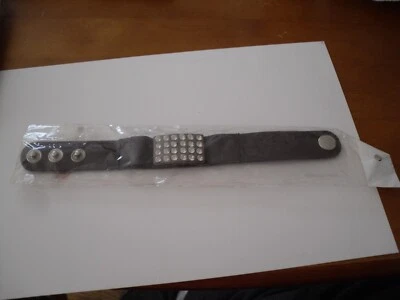 Pulsera ANIME 9" LARGO MARRÓN Cuero 20 CORTE CRISTAL Diamante Tachuela DE COLECCIÓN Foto 1 de 4