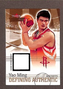 2004-05 Fleer Throwbacks Defining Authentic Jersey #DA-YM Yao Ming - Picture 1 of 3