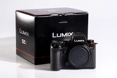 Panasonic Lumix S5 Mark II + Lumix S 50mm F1.8 DC-S5M2C S5II - Bild 1 von 4