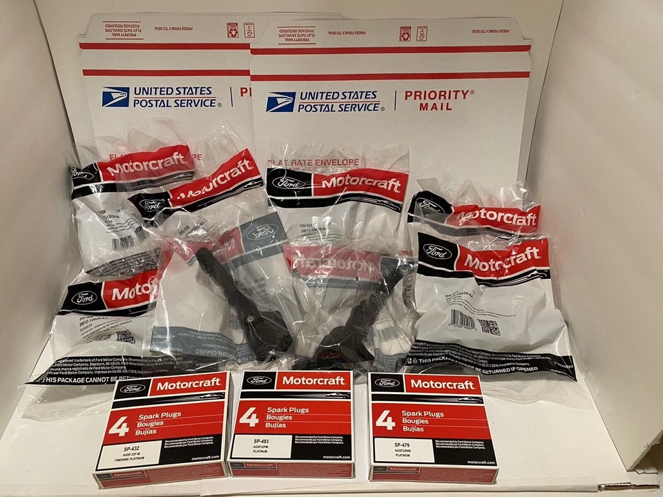 8pcs Ignition Coils Motorcraft DG-508 Ford F150 3W7Z12029-AA 4.6L 5.4L SP479 - Image 1 of 4