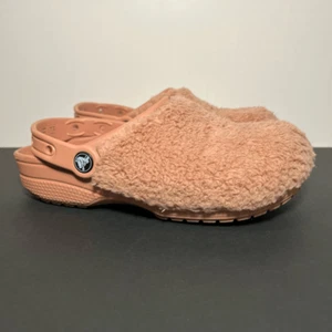 Womens CROCS Classic Fuzz Mania Blush Pink Slip On Clogs / Size 7 - Picture 1 of 8