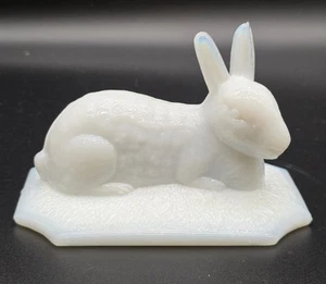 Replacement Westmoreland White Milk Glass Bunny Lid Only - Picture 1 of 10
