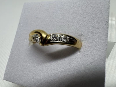 Vintage 750 18K Two-tone Gold Diamond Wedding Band Ring Size 6.75 2.03 grams - Image 1 of 4