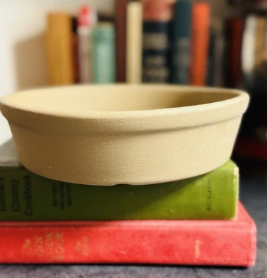 The PAMPERED CHEF Family Heritage Collection Stoneware 8" Baking Dish Pan - Image 1 of 4